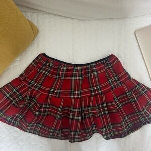 Short mini skirt
